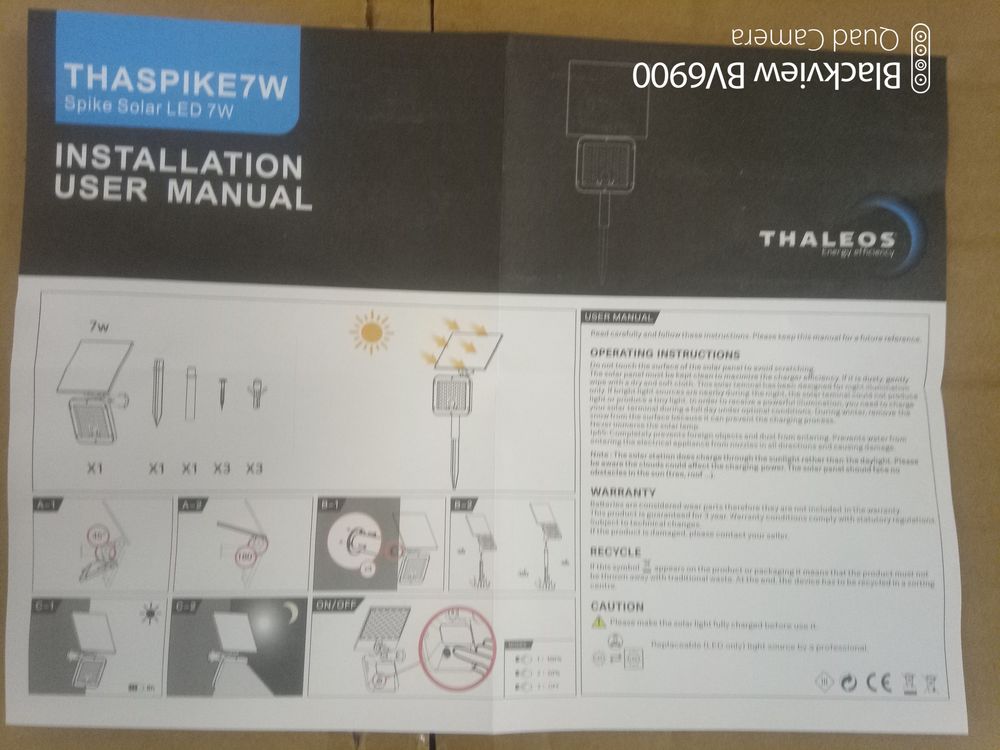Spot LED Ext&eacute;rieur &Eacute;tanche &agrave; Piquer IP65 Solaire 7 watts Jardin