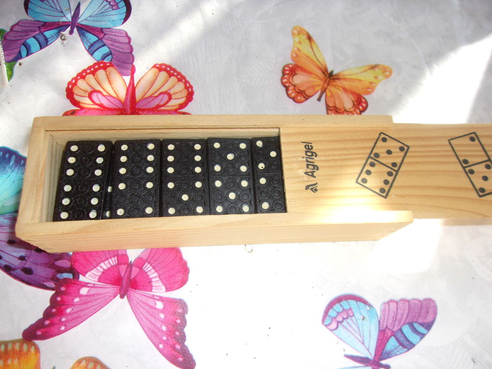 dominos Jeux / jouets