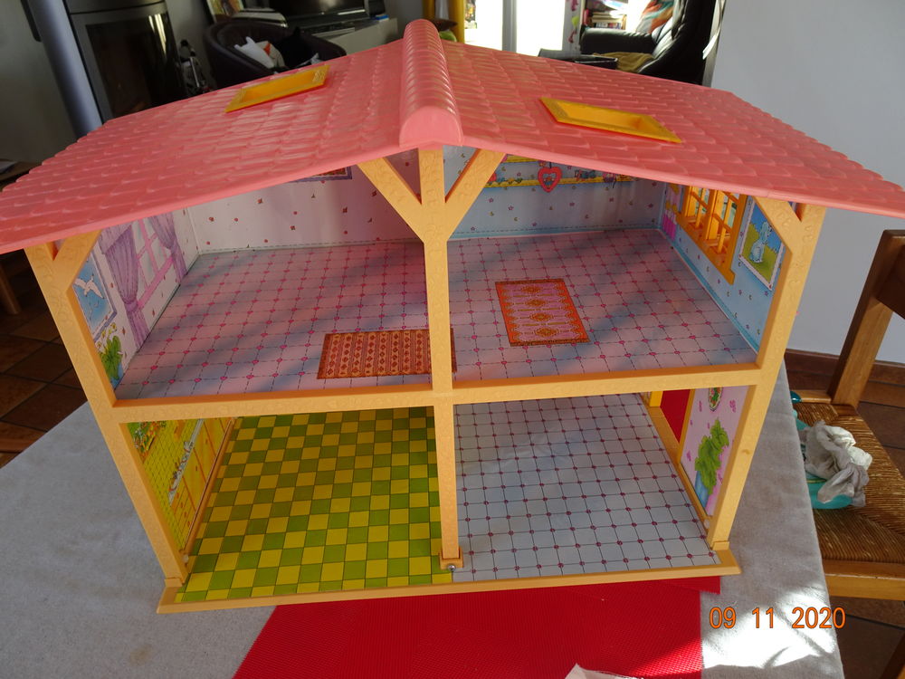 Maison de poup&eacute;es Jeux / jouets