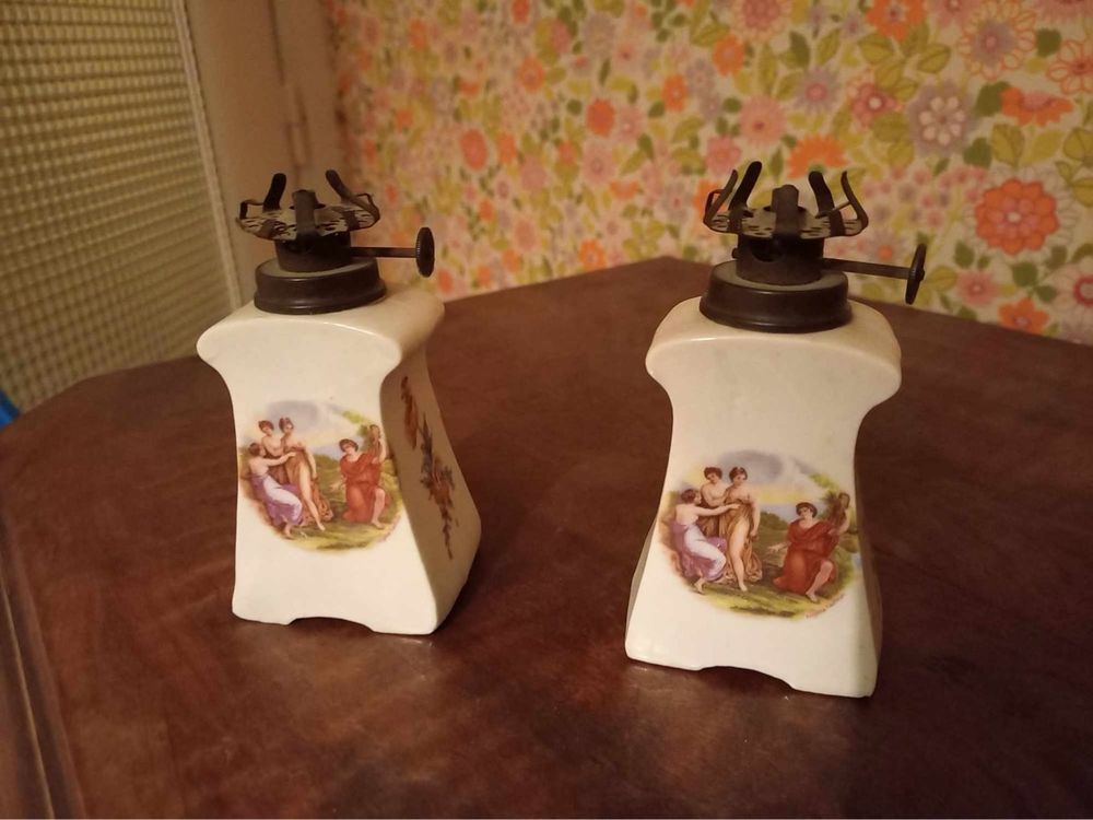 Paire de petites lampe &agrave; p&eacute;trole chevet en fa&iuml;ence Décoration