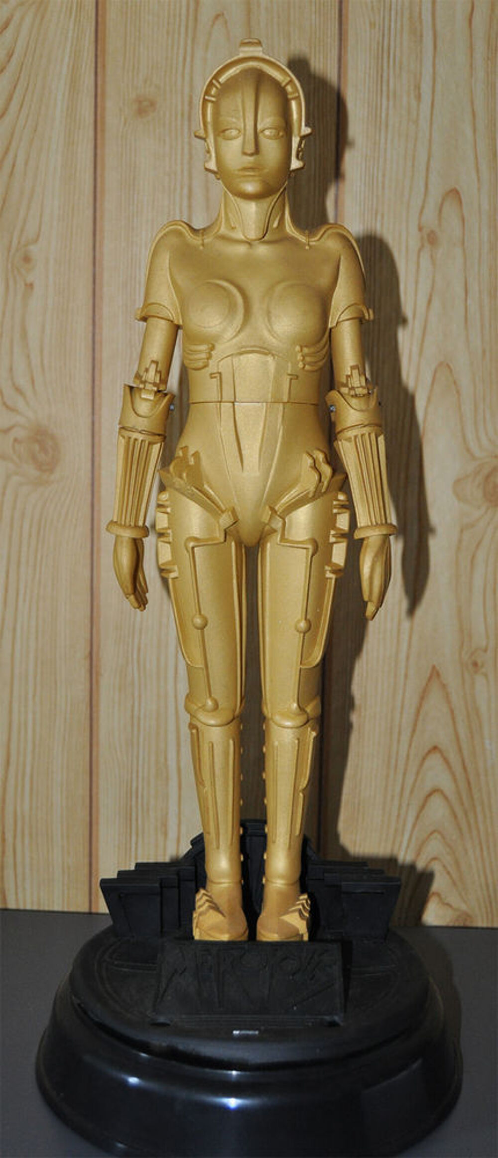 Robot maria du film m&eacute;tropolis masudaya 