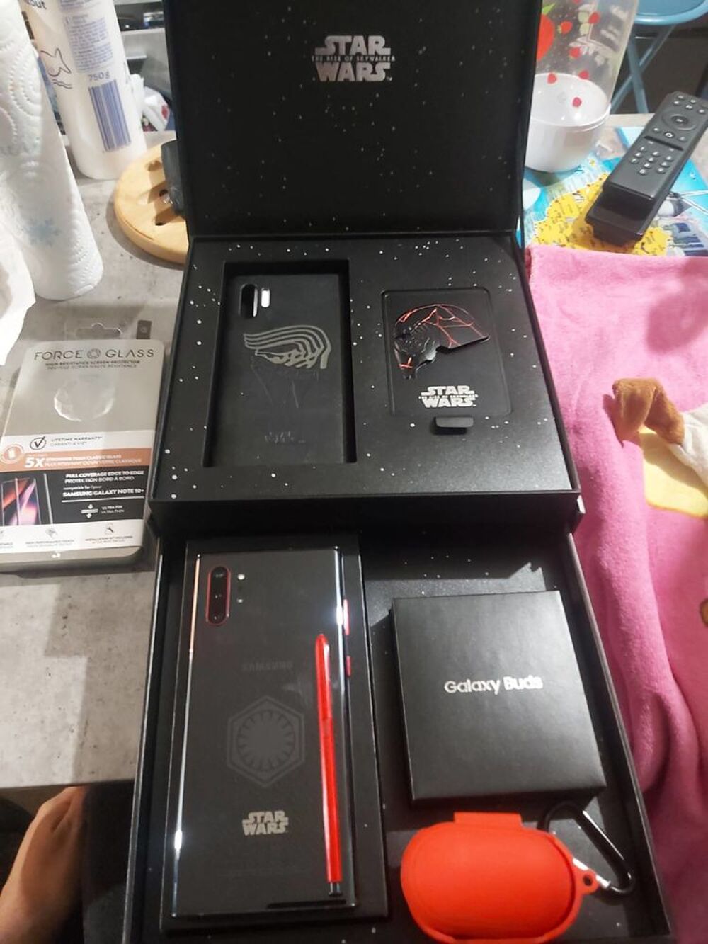 Galaxy note 10 plus collector star wars que 190 en France Téléphones et tablettes