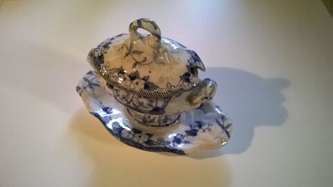 soupi�re de dinette ? 50 Chamb�ry (73)