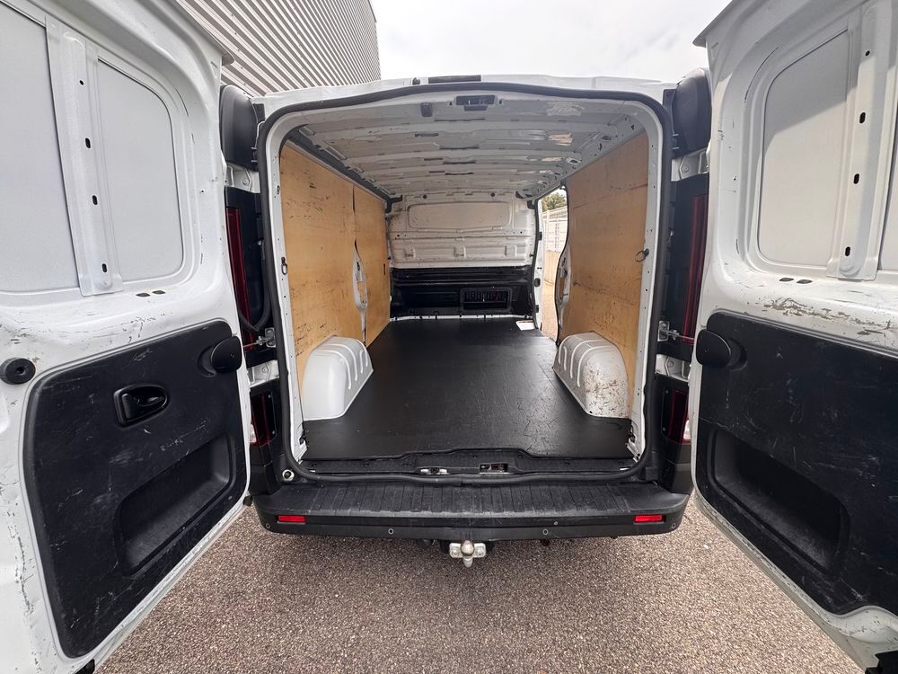 Trafic TRAFIC FGN L2H1 1300 KG DCI 120 E6 GRAND CONFORT 2018 occasion 84290 Sainte-C&eacute;cile-les-Vignes