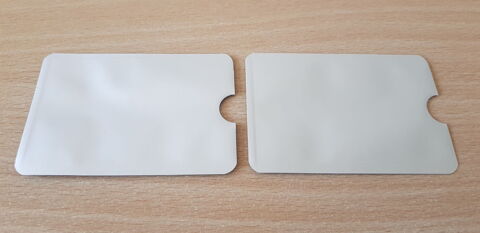 Protège carte Anti RFID, 
lot de 2 protèges carte bancaire 
0 Carnon Plage (34)