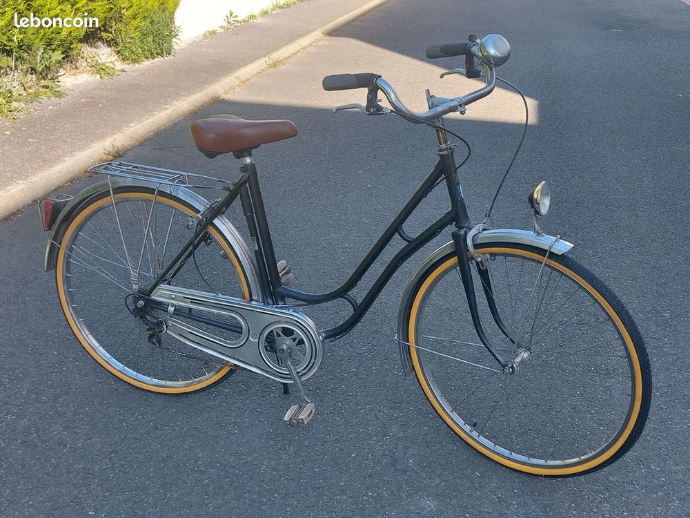 V&eacute;ritable V&eacute;lo de ville "Type Hollandais" ,3 vitesses Vélos