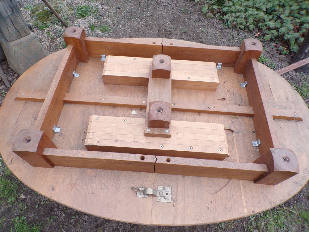 table chene massif extensible.
Meubles