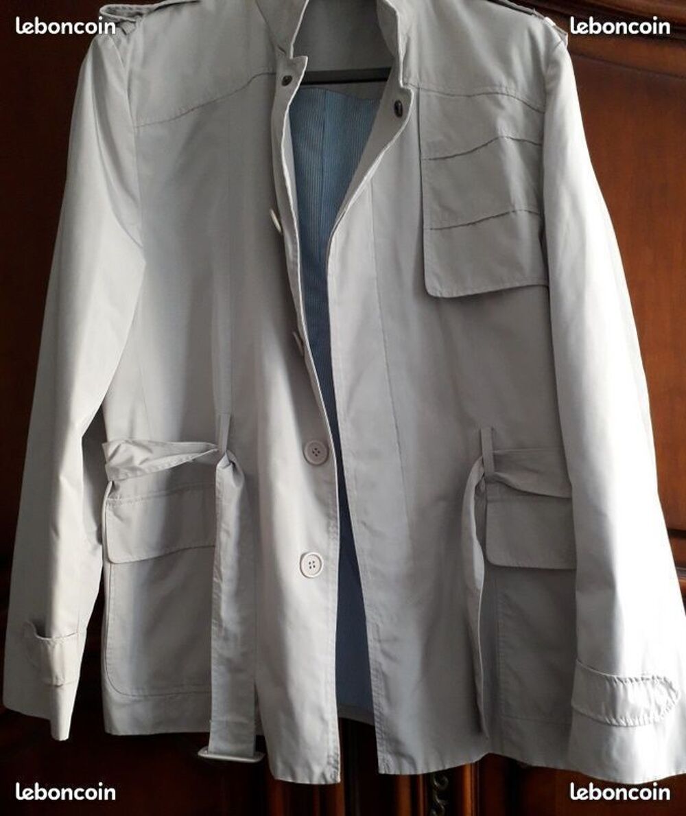 Veste imperm&eacute;able Homme
Vêtements