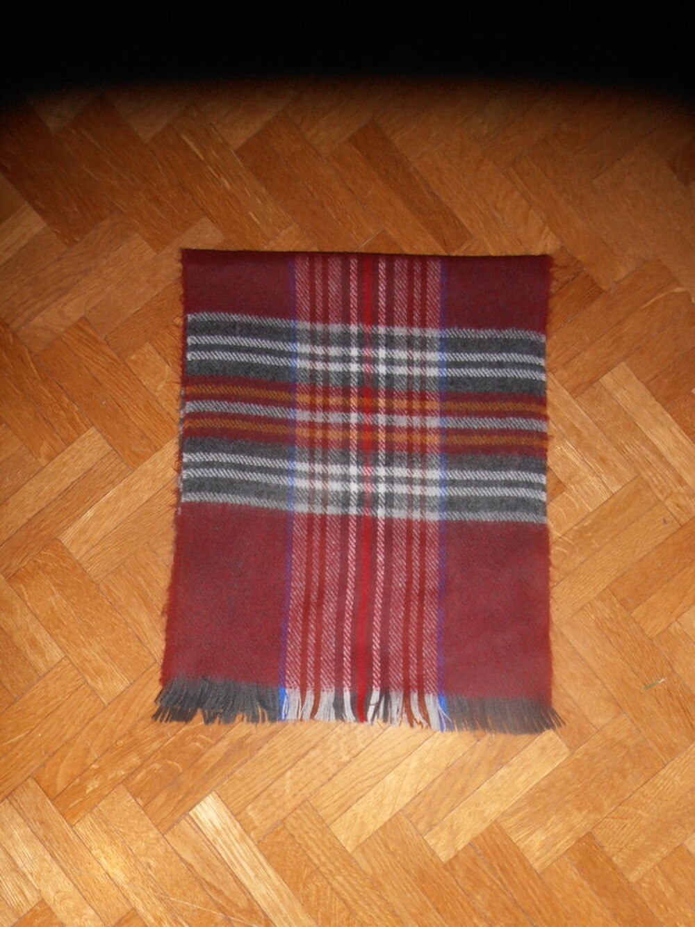 Echarpe carreaux bordeaux (79) Vêtements