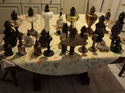 Lot de lampe a pétrole diverse . bon état 100 Civrac-de-Blaye (33)