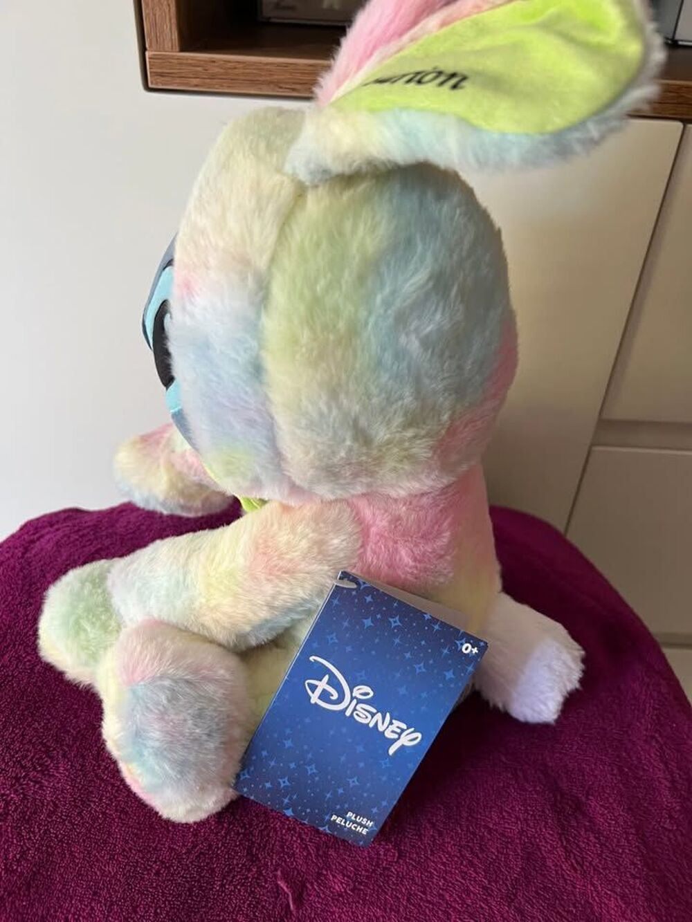 Peluche Neuve avec &eacute;tiquette Stitch de p&acirc;ques Disney, person Jeux / jouets
