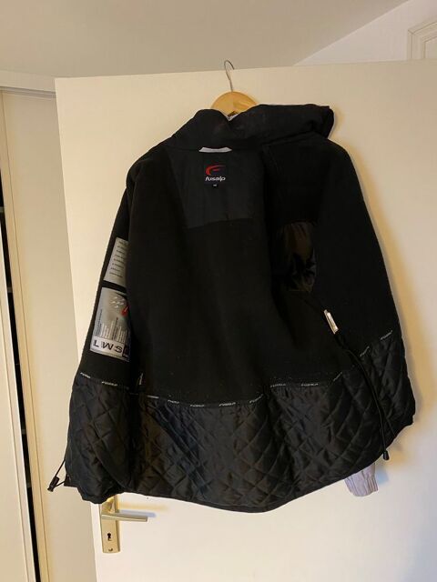 propose vêtements de grande qualité Froideterre (70)