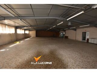  Plateau à vendre 3 pièces 1000 m²