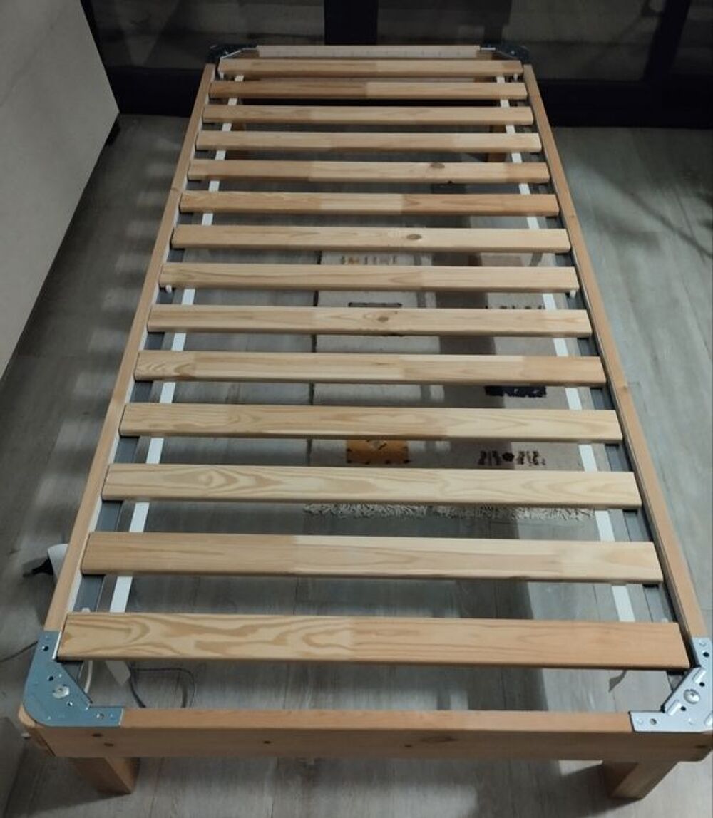 lit Ikea 90 x 200 comme neuf Meubles