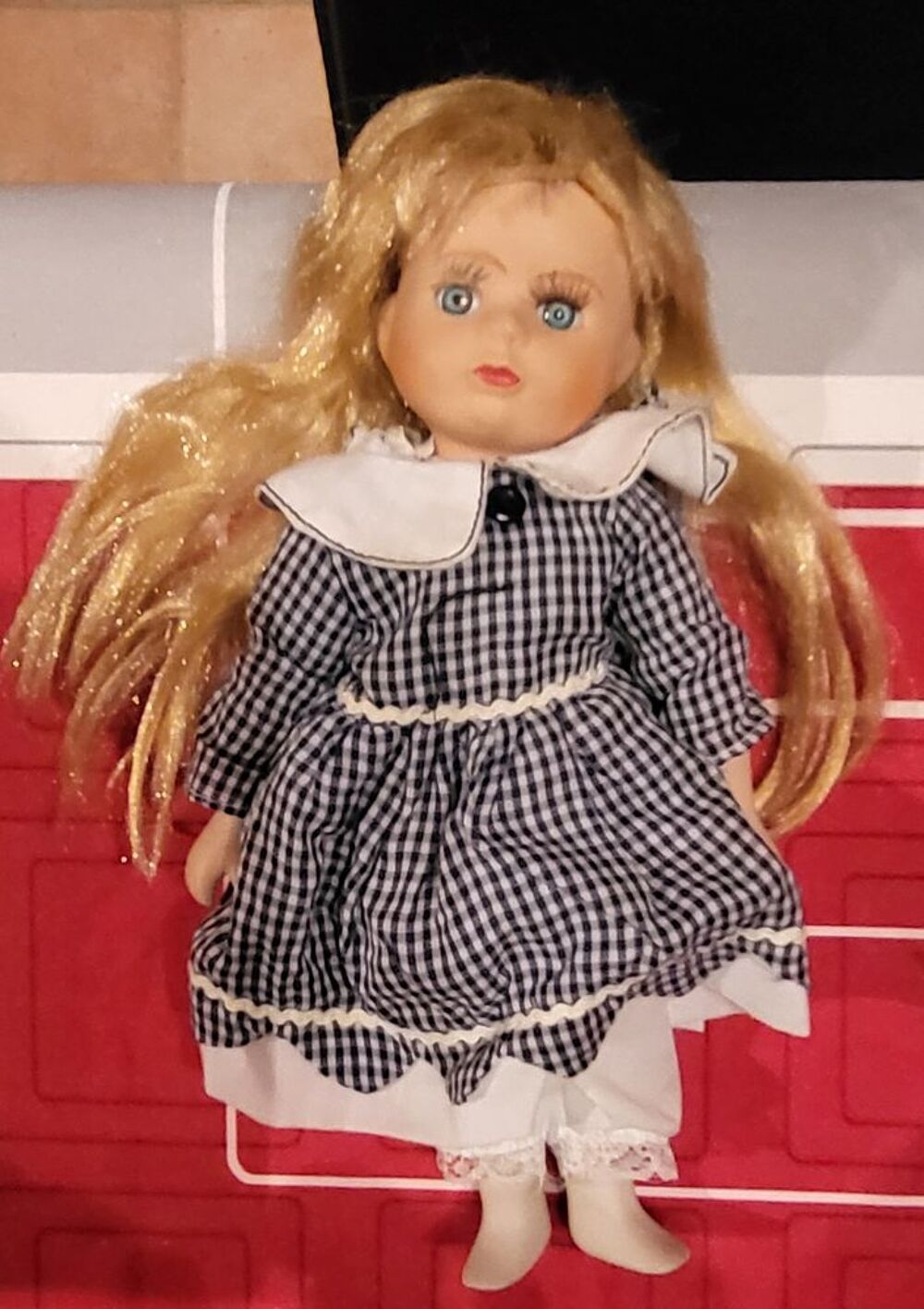 Poup&eacute;es porcelaine 