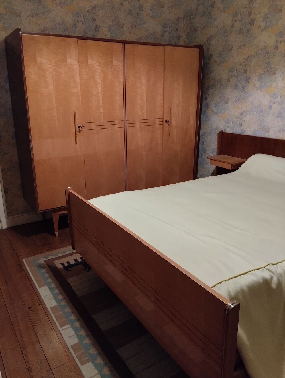Chambre vintage Meubles