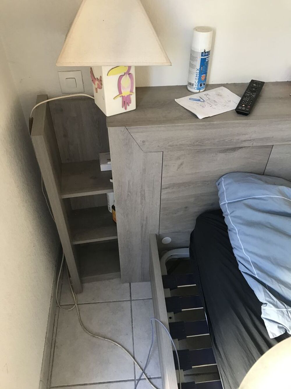 lit en bois avec sommier haut de gamme Meubles