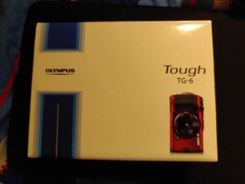  appareil photo compact �tanche et ses accessoires 820 Paris 17 (75)