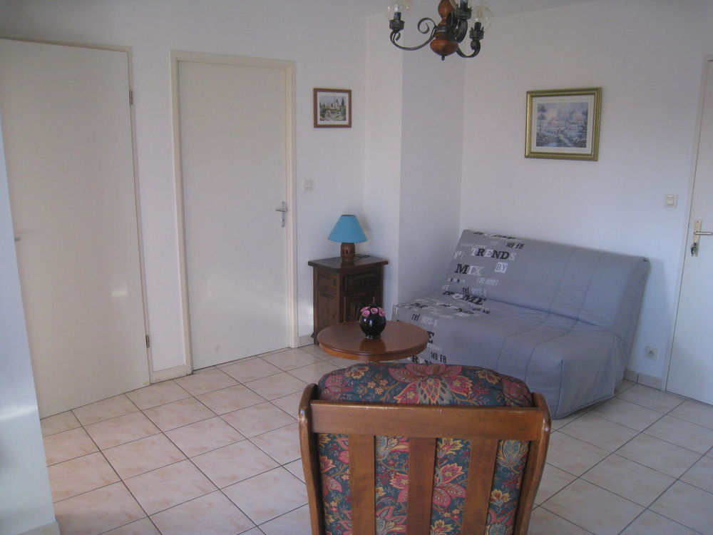 Location Appartement APPARTEMENT T1 30 m2 AVE PARKING PRIVE. Marcheprime