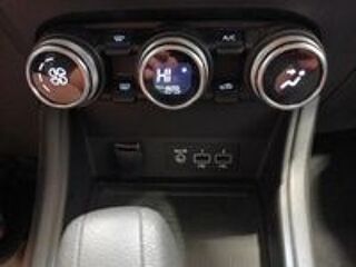 Captur E-Tech full hybrid 145 Techno fast track 2023 occasion 08000 Charleville-M&eacute;zi&egrave;res