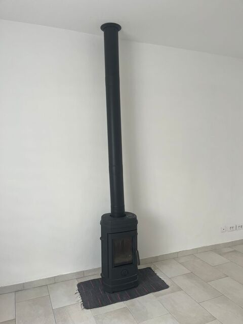 POÊLE À BOIS INVICTA REMILLY 7 kW Haybes (08)