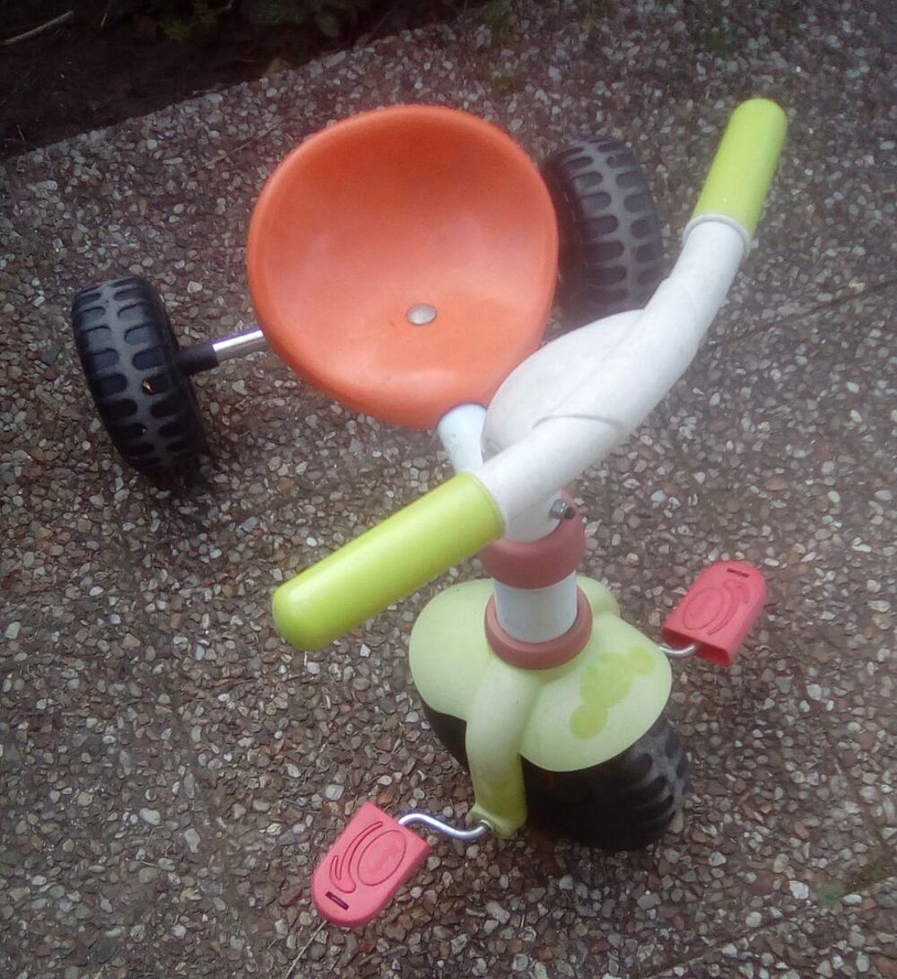 Tricycle Smoby avec canne Jeux / jouets
