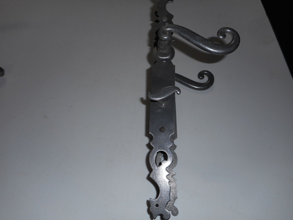 Poign&eacute;e de porte en fer forger pour salle de bain et WC Bricolage