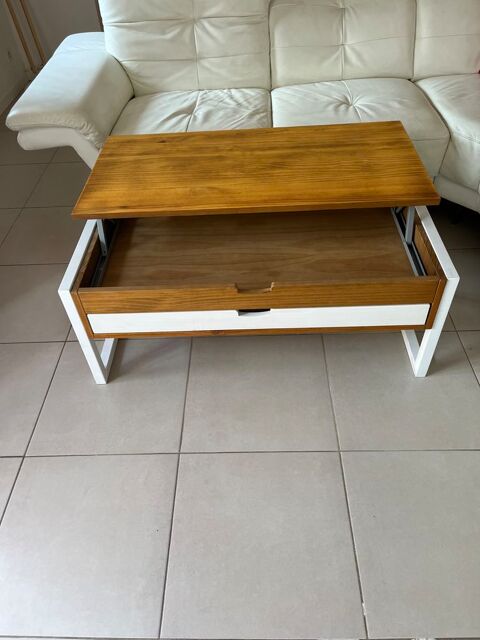 TABLE RELEVABLE Chassors (16)