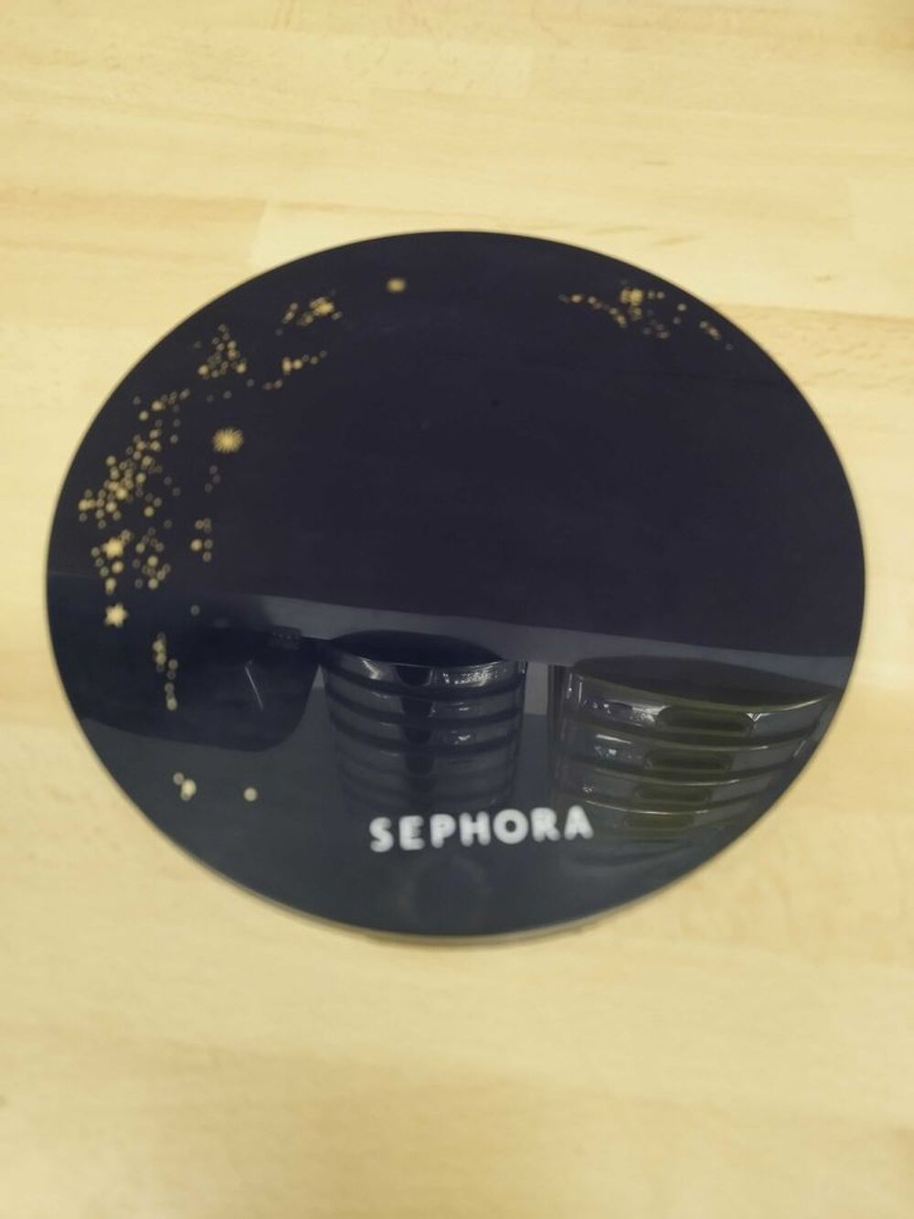 SEPHORA
LA CHASSEUSE D'ETOILES
STAR CATCHER
Palette de fards &agrave; paupi&egrave;res. Eyeshadow palette Bijoux et montres