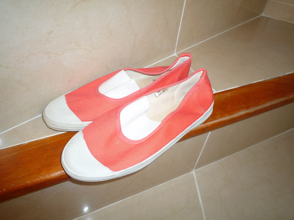 BALLERINES NEUVES TOILES T39 Chaussures
