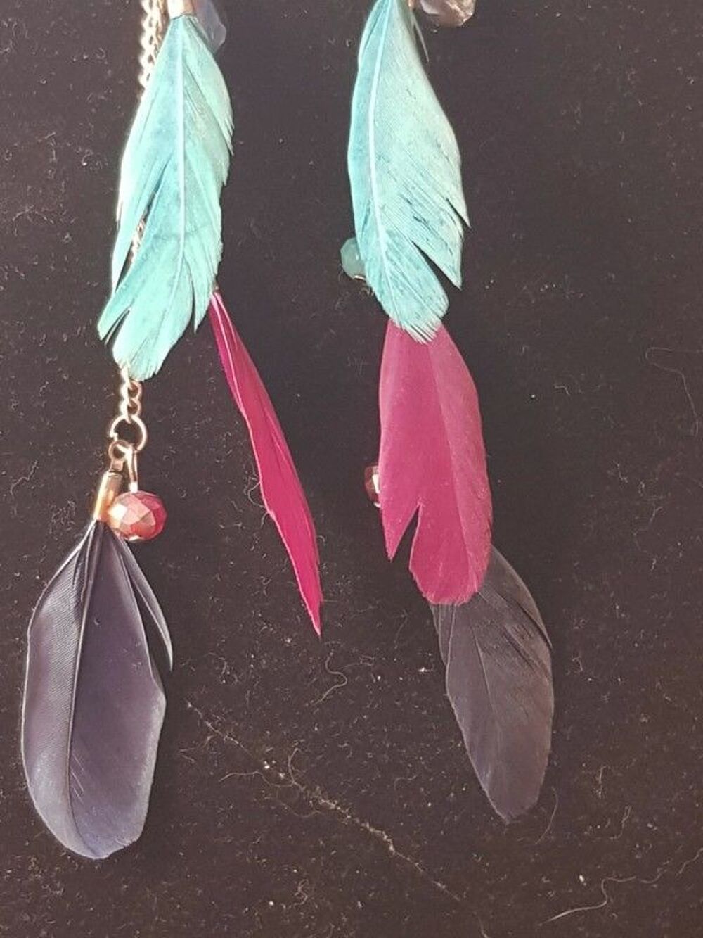 Boucles d oreilles pendantes &agrave; plumes 18 cm neuve m&eacute;tal arge Bijoux et montres