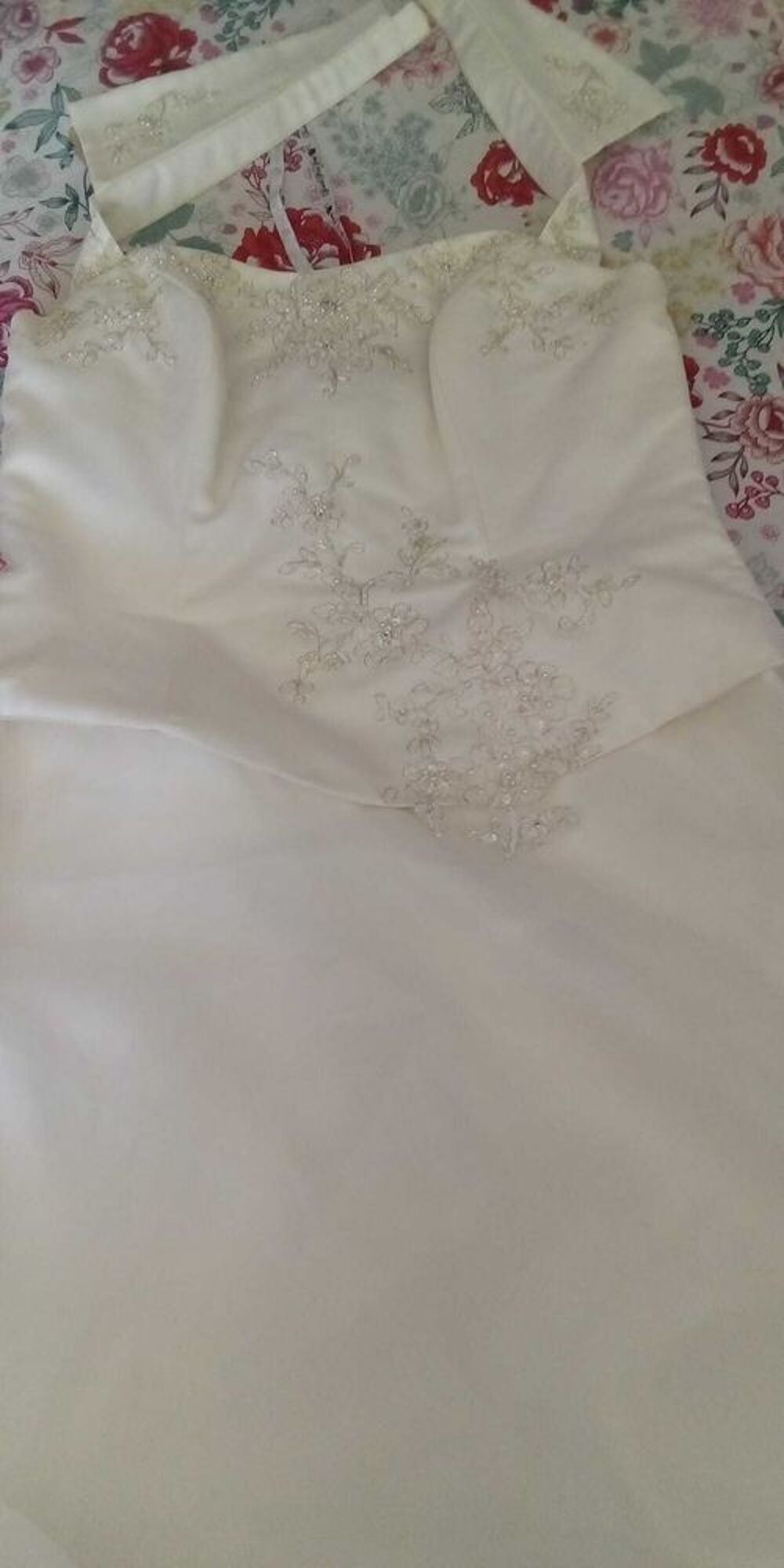 robe de mari&eacute;e Vêtements