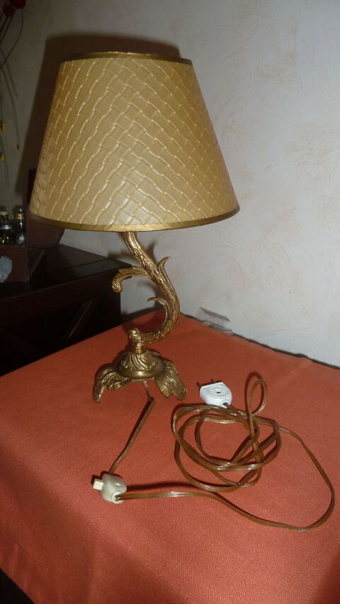 Lampe de chevet, pied bronze 35 Saint-Alban (31)