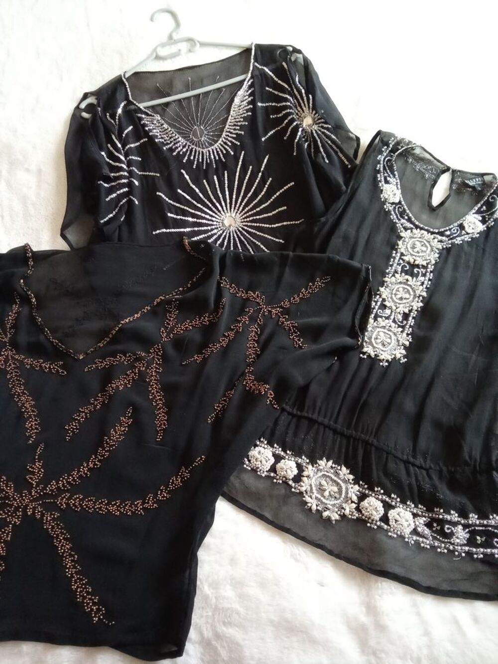 Trois haut femme Strass, perles et sequins Vêtements