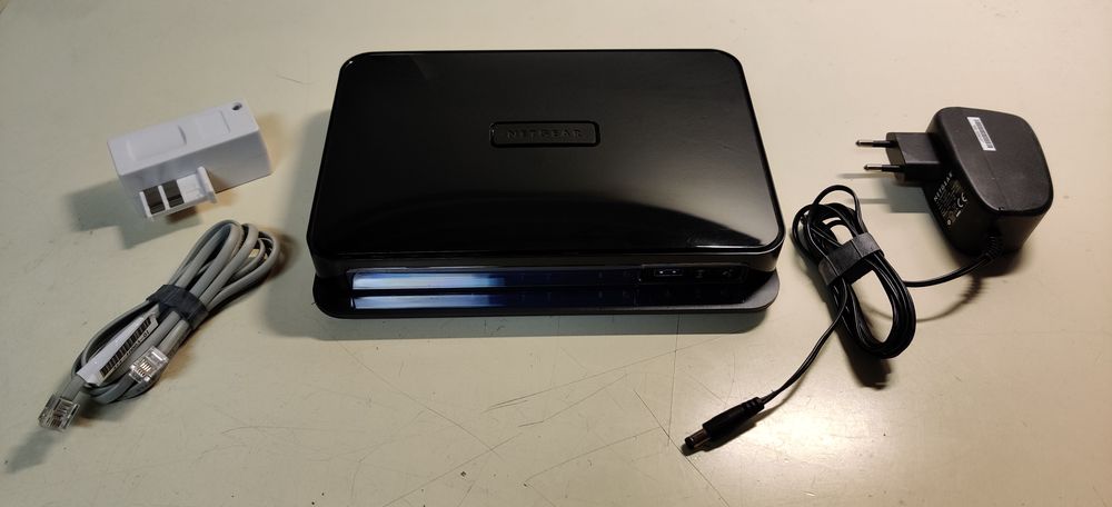NETGEAR Modem Router DGND3700_N600 Matériel informatique
