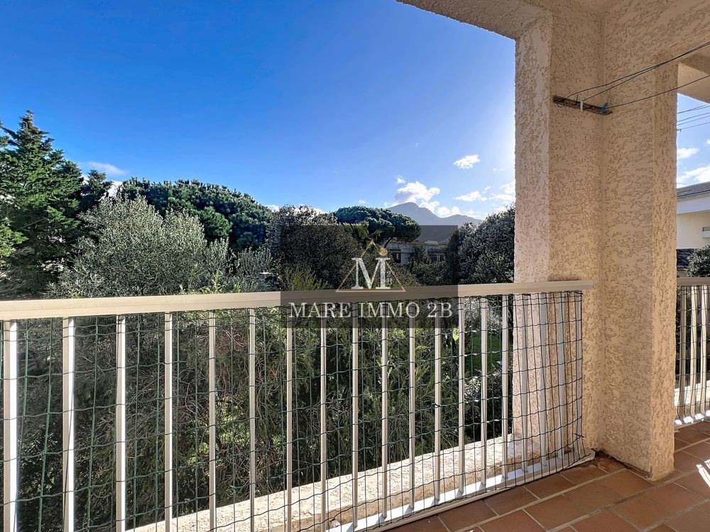 Vente Appartement 3 PIECES AVEC TERRASSE IDEALEMENT SITUE Calvi