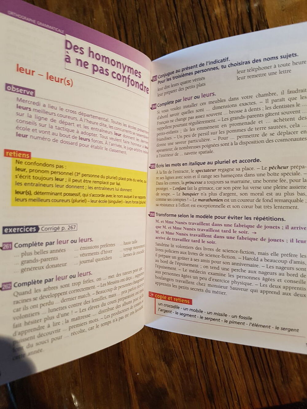 BLED Junior 8 -11 ans Hachette Livres et BD