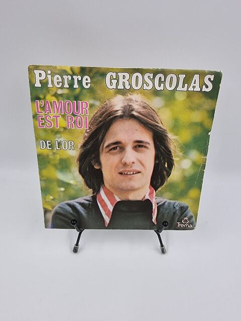 Vinyle 45 tours Johnny Hallyday : L'Amour est Roi / De l'Or  2 Vulbens (74)