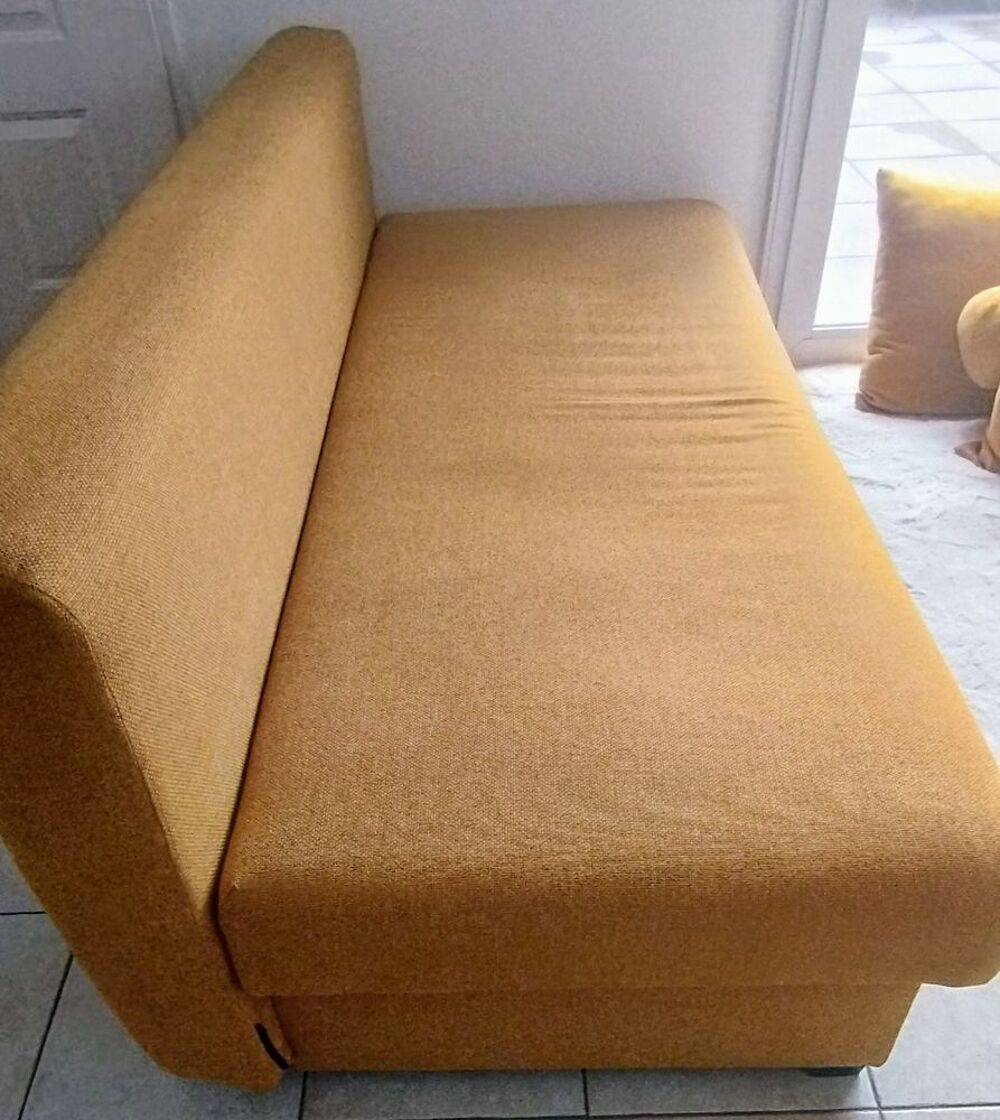 Canap&eacute; moutarde convertible en lit 2 places Meubles