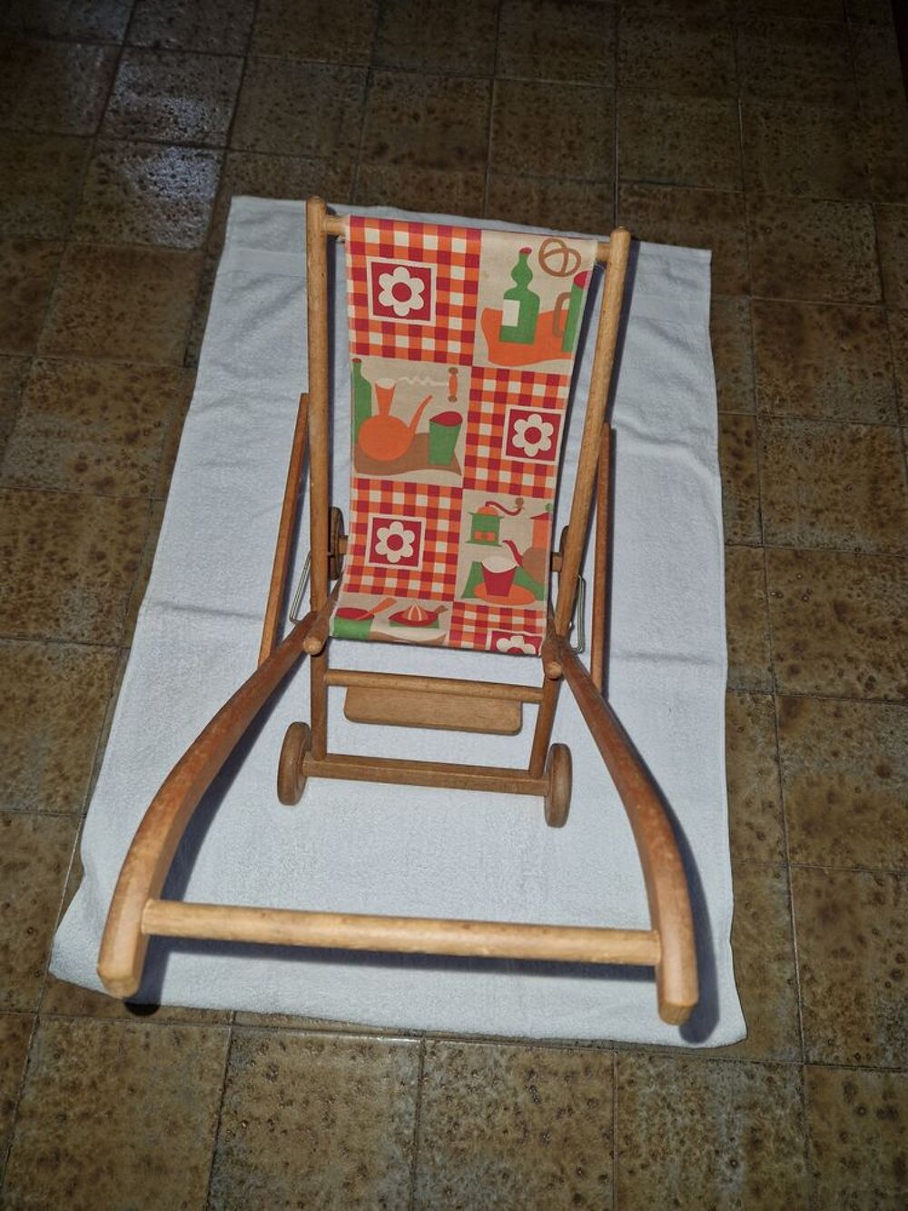 POUSSETTE ENFANT Jeux / jouets