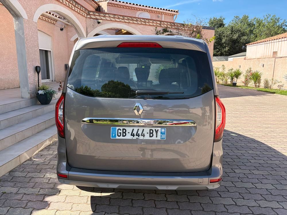 Kangoo Grand 1.5 dCi 90 eco2 FAP Authentique Euro 5 2021 occasion 30000 N&icirc;mes