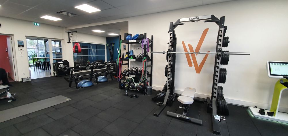   Espace de 346 m2 proche centre-ville de Pau - Bizanos Bizanos