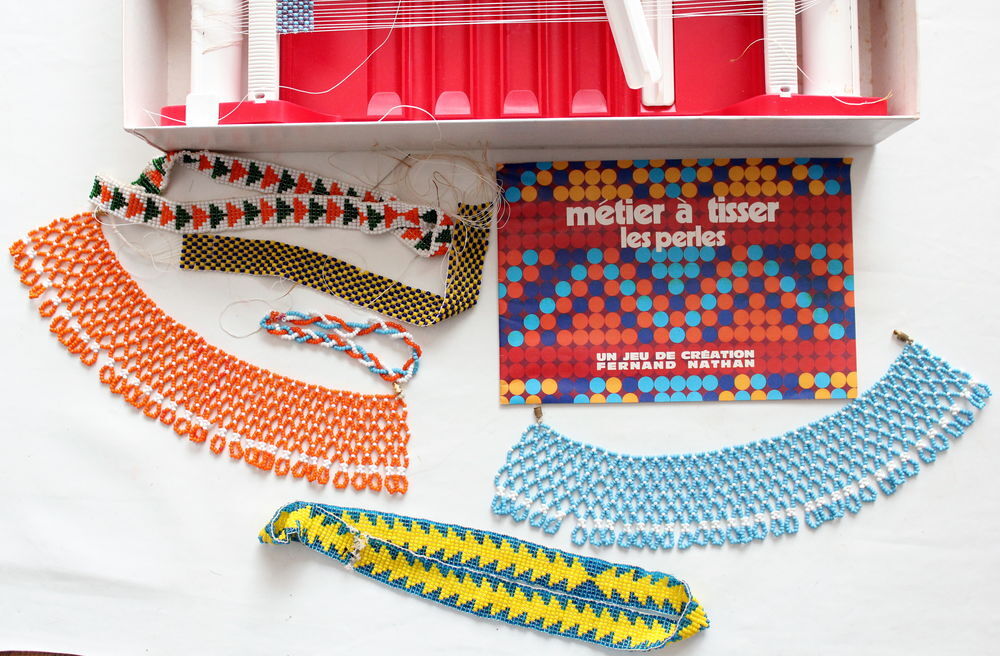 Jeu NATHAN m&eacute;tier &agrave; tisser les perles 70's Jeux / jouets