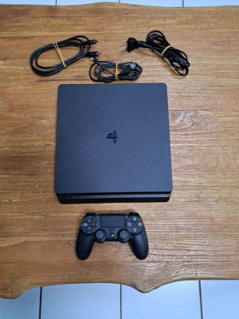 PS4 slim 500Go excellent état + manette + emballage d'origin 130 Montpellier (34)