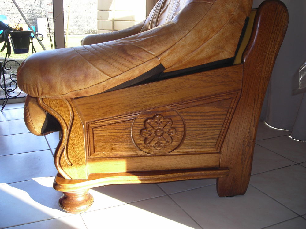 Canap&eacute; et fauteuil en cuir v&eacute;ritable Meubles