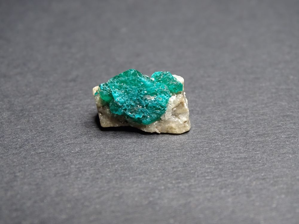 Dioptase Altyn-Tyude Karaganda Kazakhstan 9,80 carats 