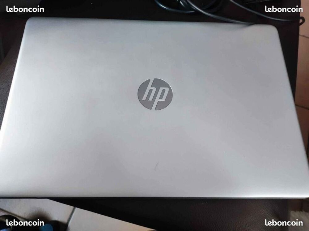 ordinateur portable
HP Laptop 15-dw1055nf 15&quot; Core i5 1,6 GH Matriel informatique
