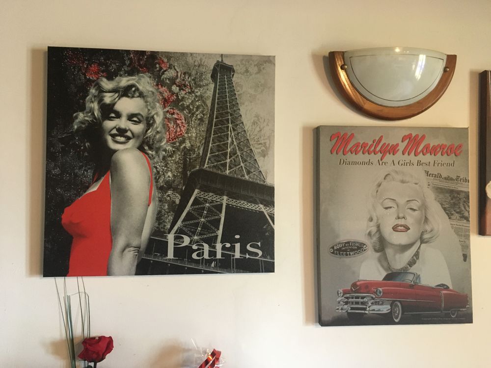 Cadres, mugs, horloge Décoration
