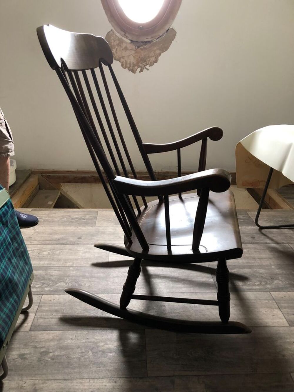 Beau rocking chair ancien Meubles