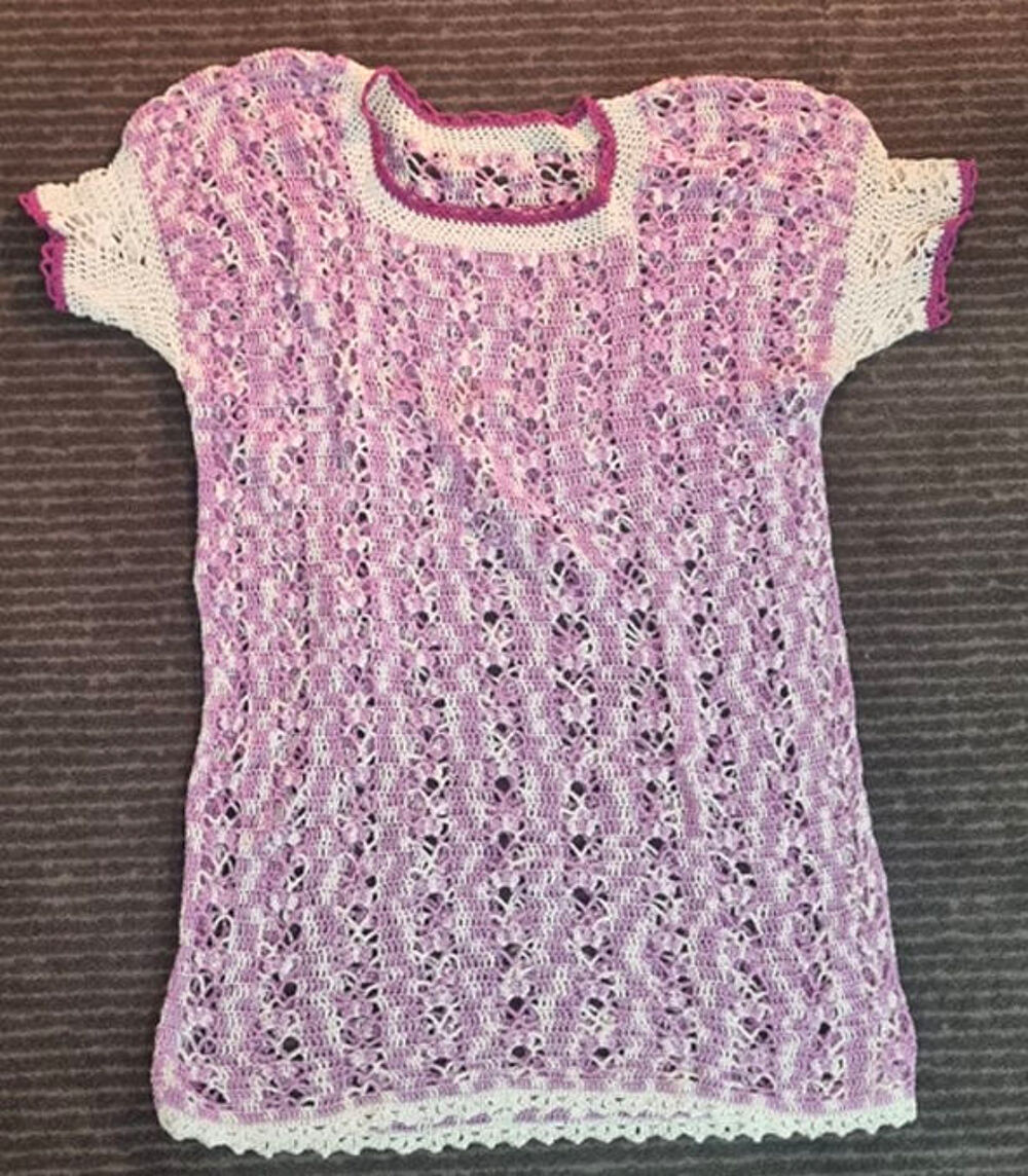 de T-shirts fait main en crochet Vêtements